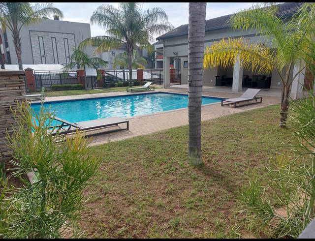 2 BEDROOM APARTMENT TO LET IN UMHLANGA RIDGE